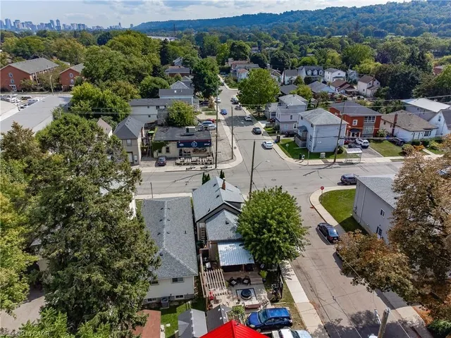 Additional image 28 of 110 Emerson St