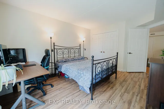 Additional image 11 of 2010 CLEAVER Ave Unit 124