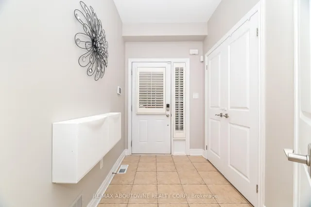 Additional image 8 of 540 Guelph Line Unit 1
