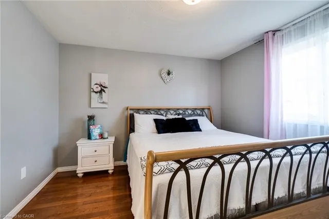 Additional image 23 of 18 Pavarotti Crt