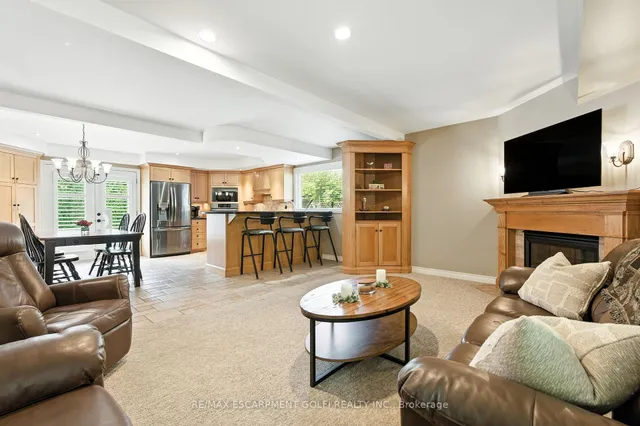 Additional image 7 of 6 Lilac Crt