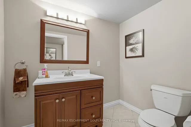 Additional image 27 of 894 Bishop Pl