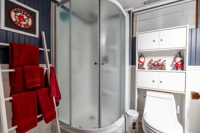 Additional image 24 of 7 Kenwood Cres