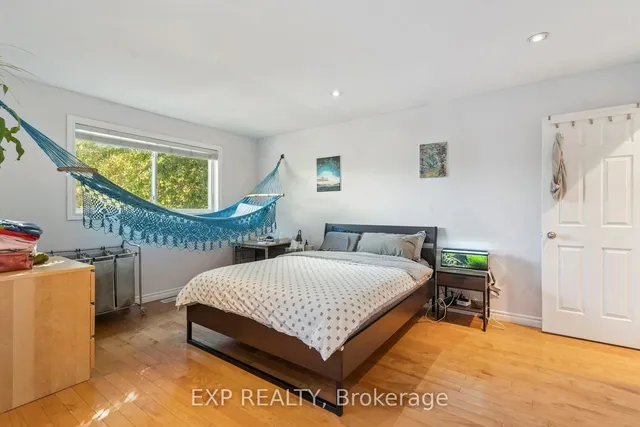 Additional image 23 of 27 Pettit St