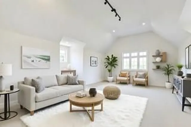 Additional image 20 of 20 Stokes Tr