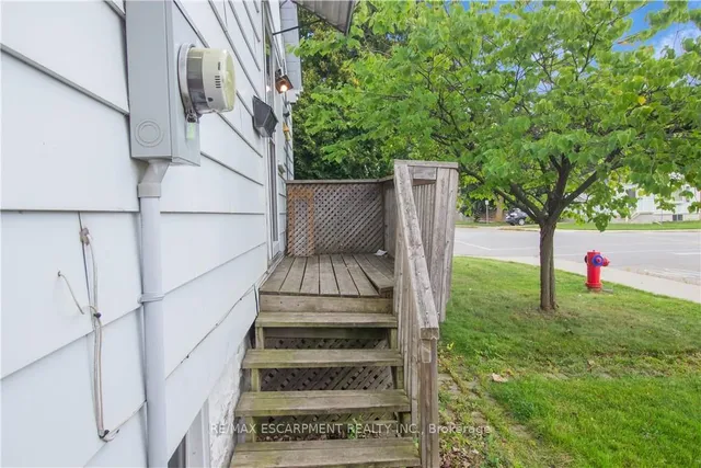 Additional image 49 of 109 TERRACE Dr