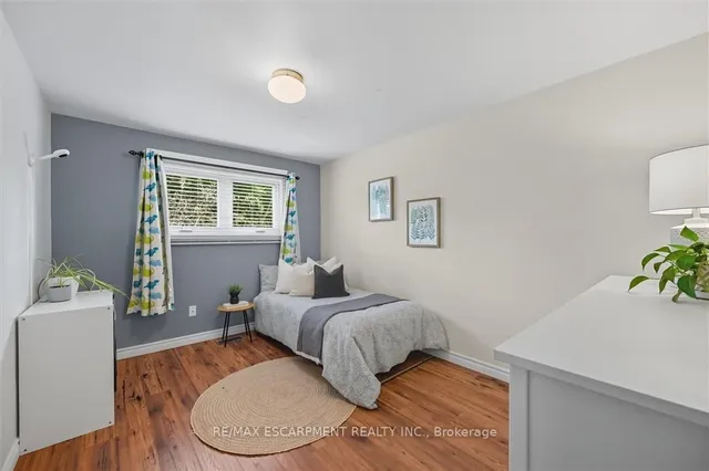 Additional image 31 of 641 HOLT Dr