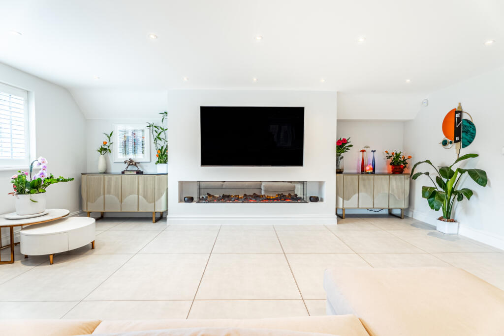 Additional image 15 of Luton Road, Harpenden, Hertfordshire, AL5