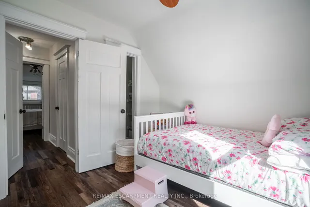 Additional image 23 of 73 Kenilworth Ave