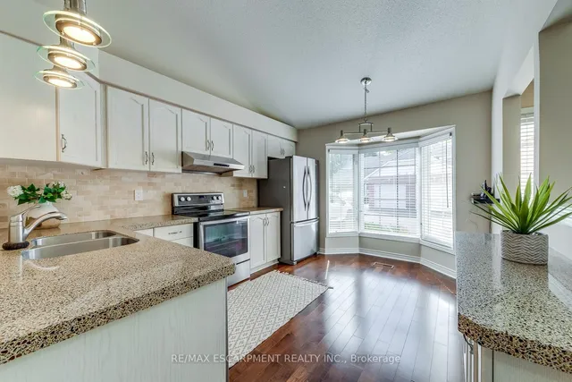 Additional image 10 of 2435 Woodward Ave Unit 15