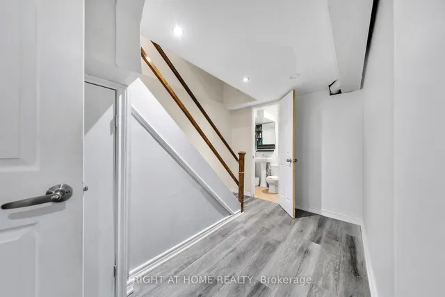 Additional image 17 of 1460 Garth St Unit 6