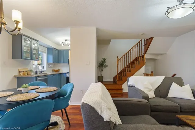 Additional image 10 of 14 Fox Run