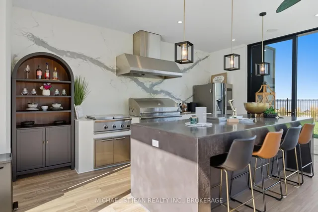 Additional image 11 of 9 Lochside Dr