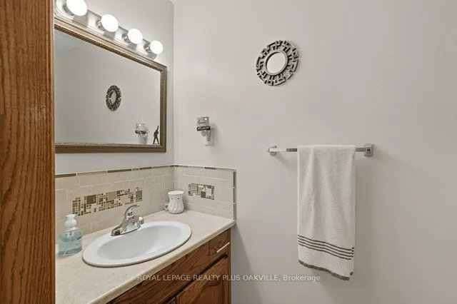 Additional image 19 of 67 Horizon Crt