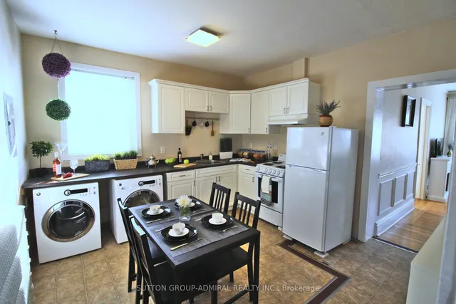 Additional image 16 of 164 WENTWORTH St