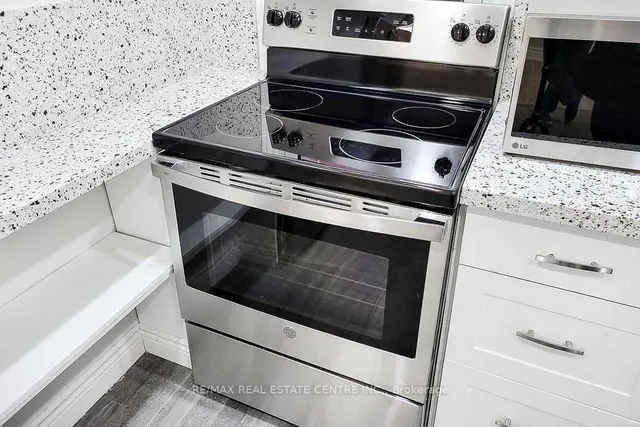 Additional image 12 of 24 East 22nd St