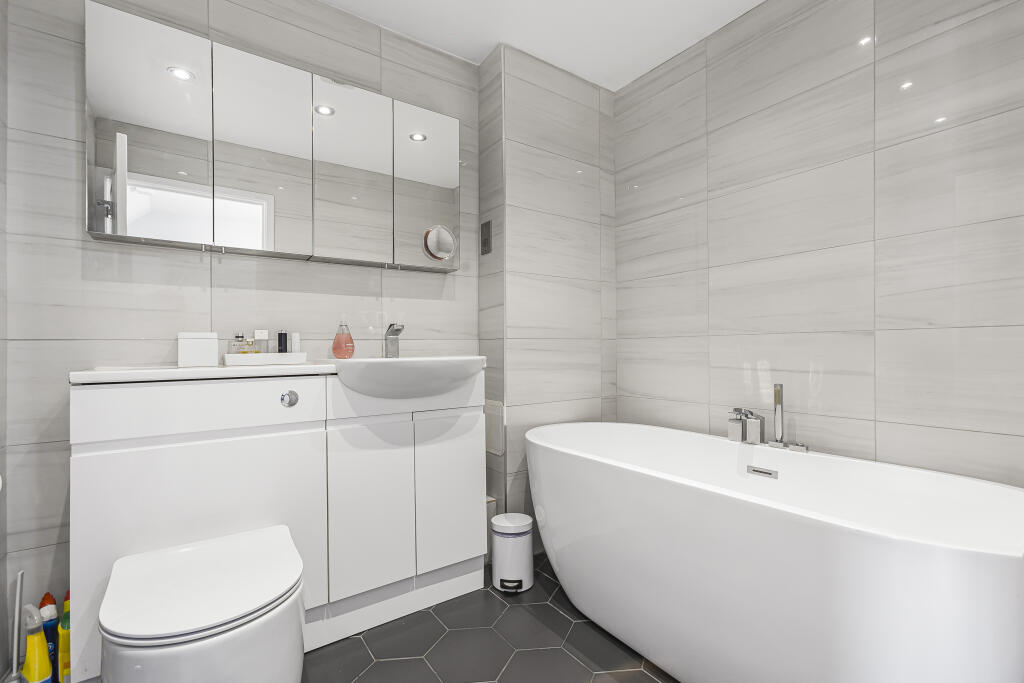 Additional image 11 of Welwyn By Pass Road, Welwyn, AL6