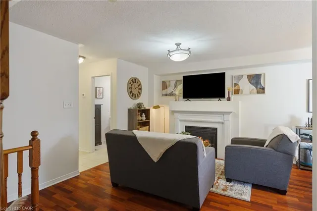 Additional image 27 of 14 Fox Run