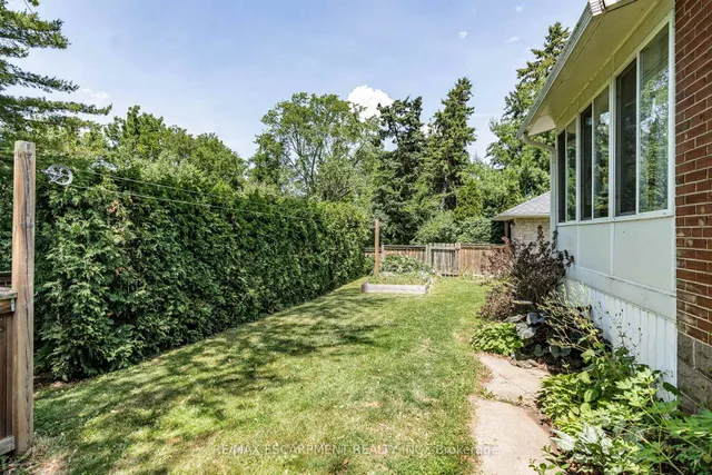 Additional image 35 of 48 Franklin Ave