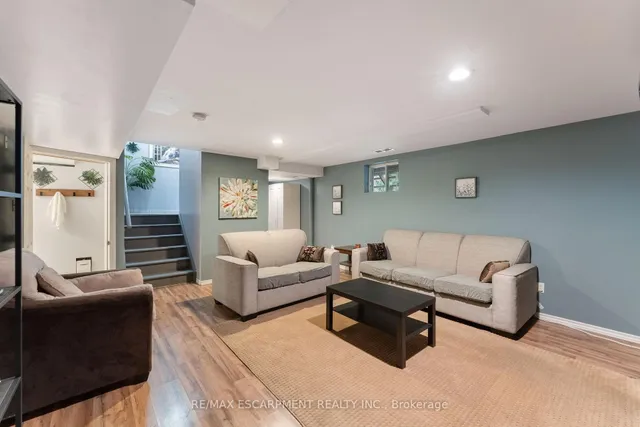 Additional image 30 of 425 Greenhill Ave