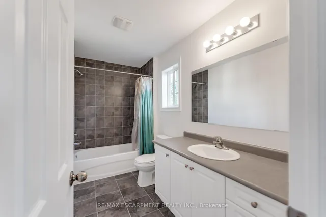 Additional image 17 of 36 Connell Cres