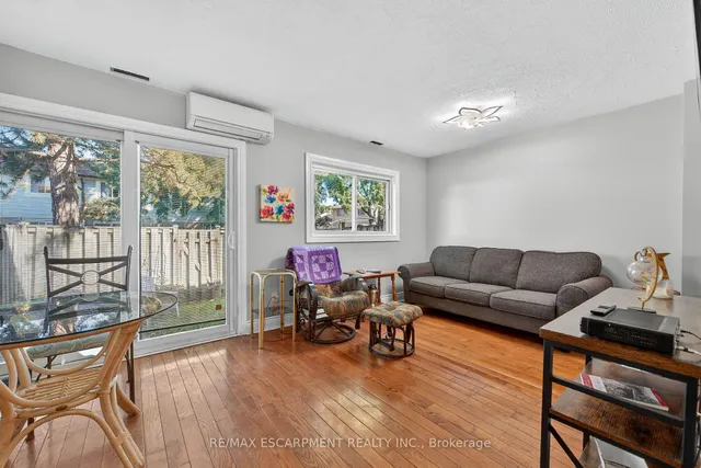 Additional image 12 of 341 Wilson Dr Unit 16