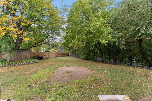 Additional image 45 of 425 Greenhill Ave