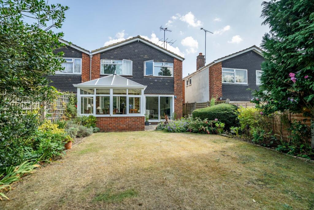 Additional image 18 of Garden Court, Wheathampstead, St. Albans, Hertfordshire, AL4