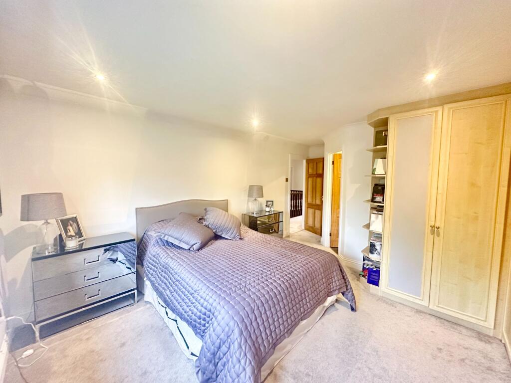 Additional image 13 of a Oaklea, Welwyn