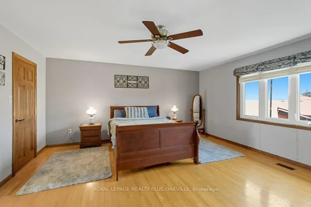 Additional image 20 of 67 Horizon Crt