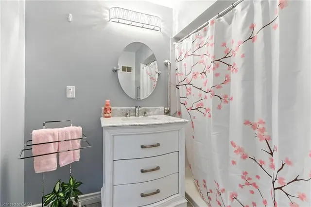 Additional image 20 of 33 Bernard St