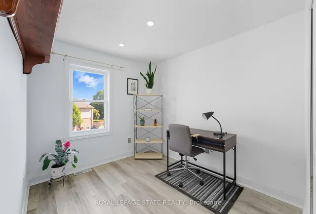 Additional image 20 of 1300 Upper Ottawa St Unit 6