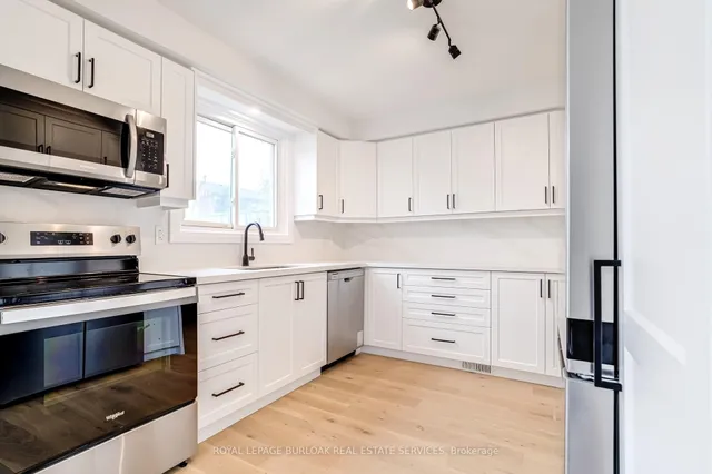 Additional image 10 of 5475 Lakeshore Rd Unit 4