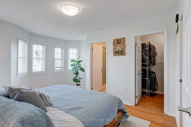 Additional image 24 of 914 Ambroise Cres