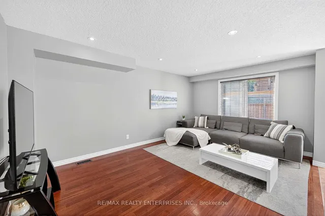 Additional image 6 of 1366 Upper Paradise Rd