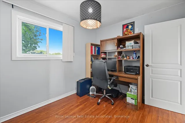 Additional image 31 of 107 Billington Cres