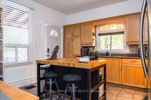 Additional image 20 of 122 East Ave