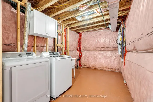 Additional image 41 of 59 Henry Cres
