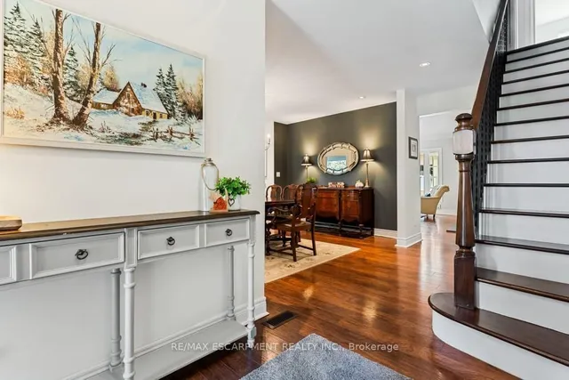 Additional image 8 of 196 Dundas St