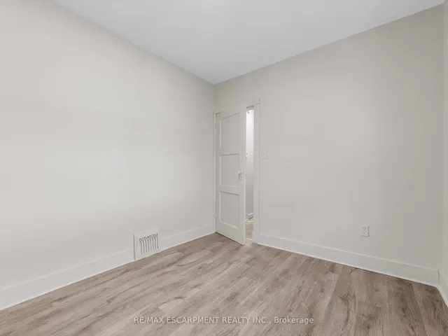 Additional image 15 of 753 Burgess Ave