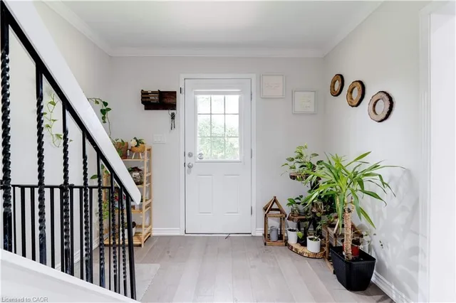 Additional image 3 of 5475 Lakeshore Rd Unit 19