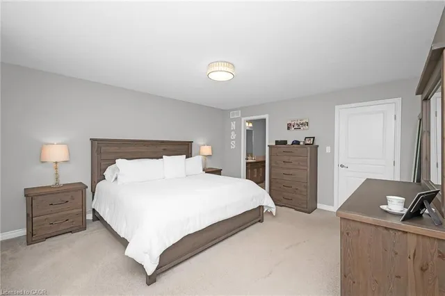 Additional image 38 of 69 Escarpment Dr