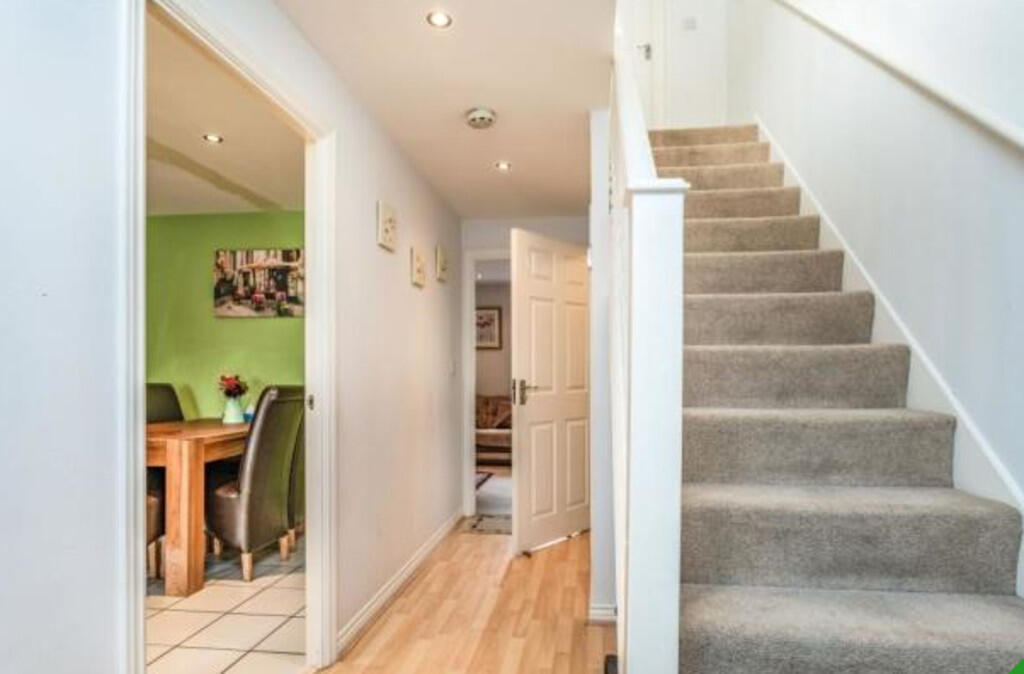 Additional image 13 of 102 Eddington Crescent