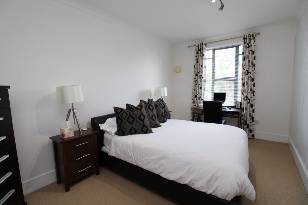 Additional image 9 of St James Place, 34 George Road