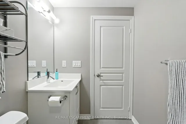 Additional image 17 of 1940 Ironstone Dr Unit 202