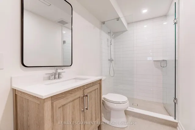 Additional image 46 of 684 Peele Blvd