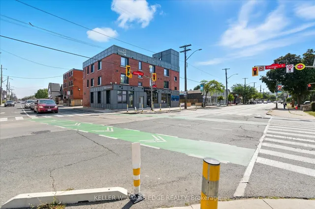 Additional image 39 of 163 Grosvenor Ave