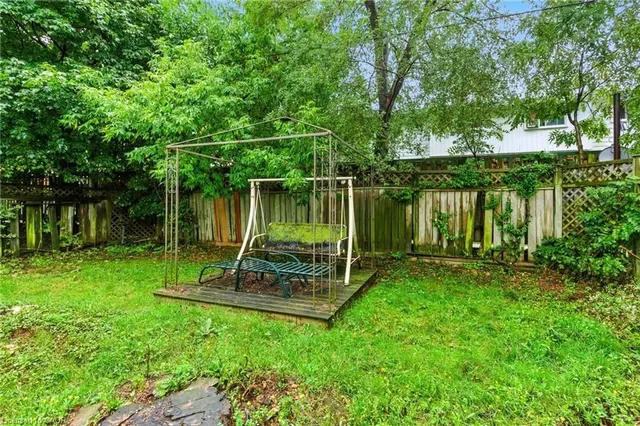 Additional image 30 of 54 Martha St