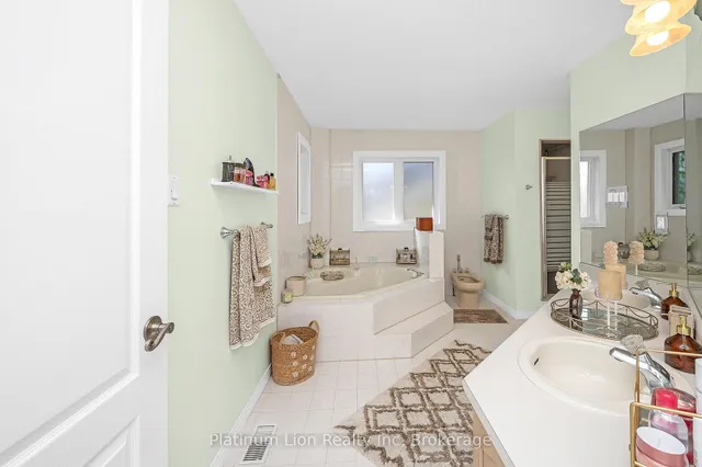 Additional image 40 of 13 Brookhurst Cres