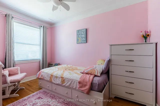 Additional image 17 of 118 Julian Ave